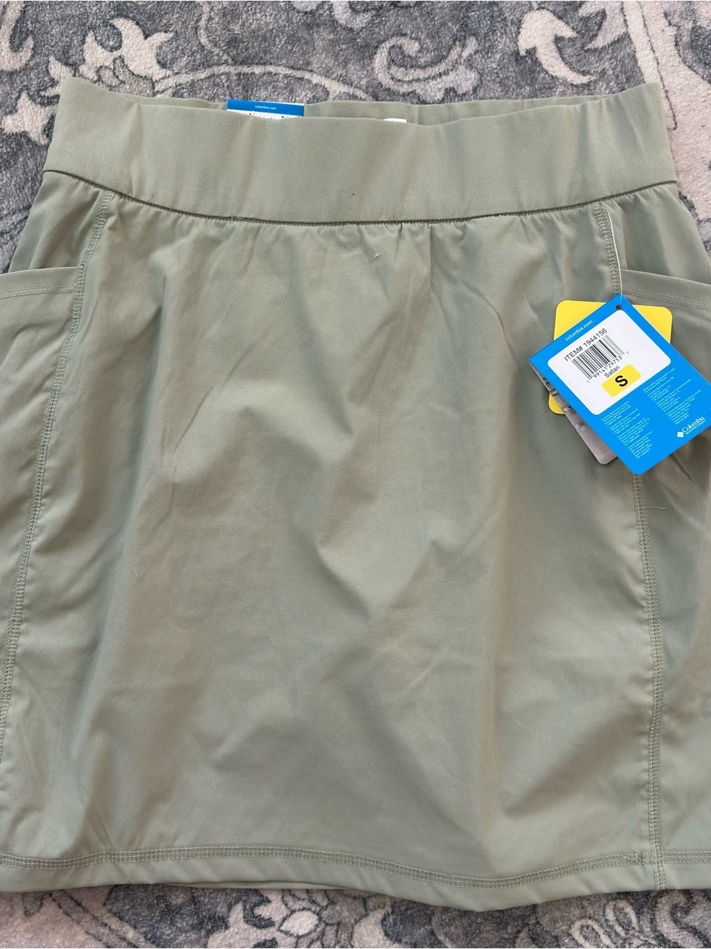 Columbia NWT Women’s Skort Size Small Green